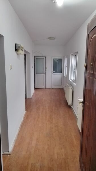 Otopeni, Calea Bucurestilor, casa, 4 camere, curte