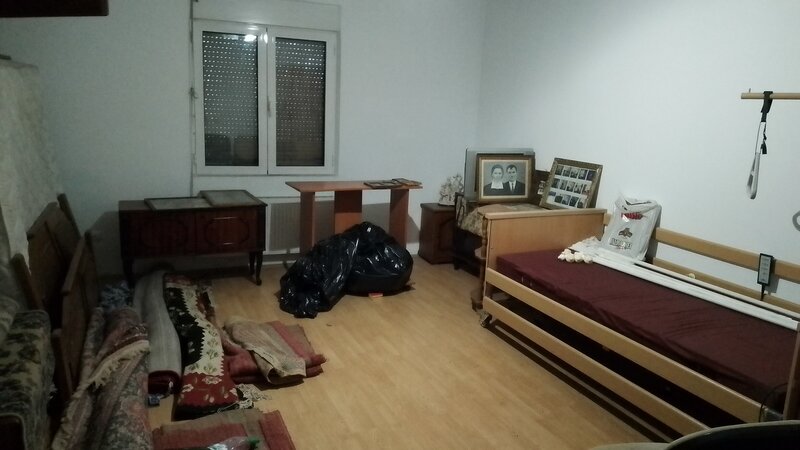 Otopeni, Calea Bucurestilor, casa, 4 camere, curte