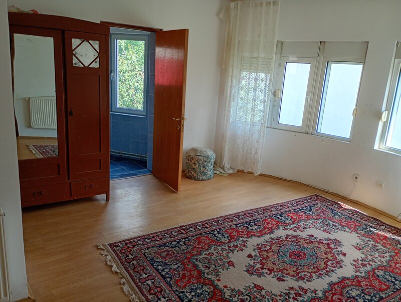 Otopeni, Calea Bucurestilor, casa, 4 camere, curte